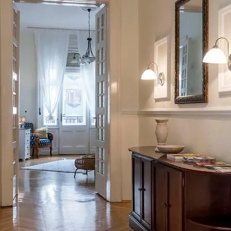 On Vaci Street Apartament Budapeszt